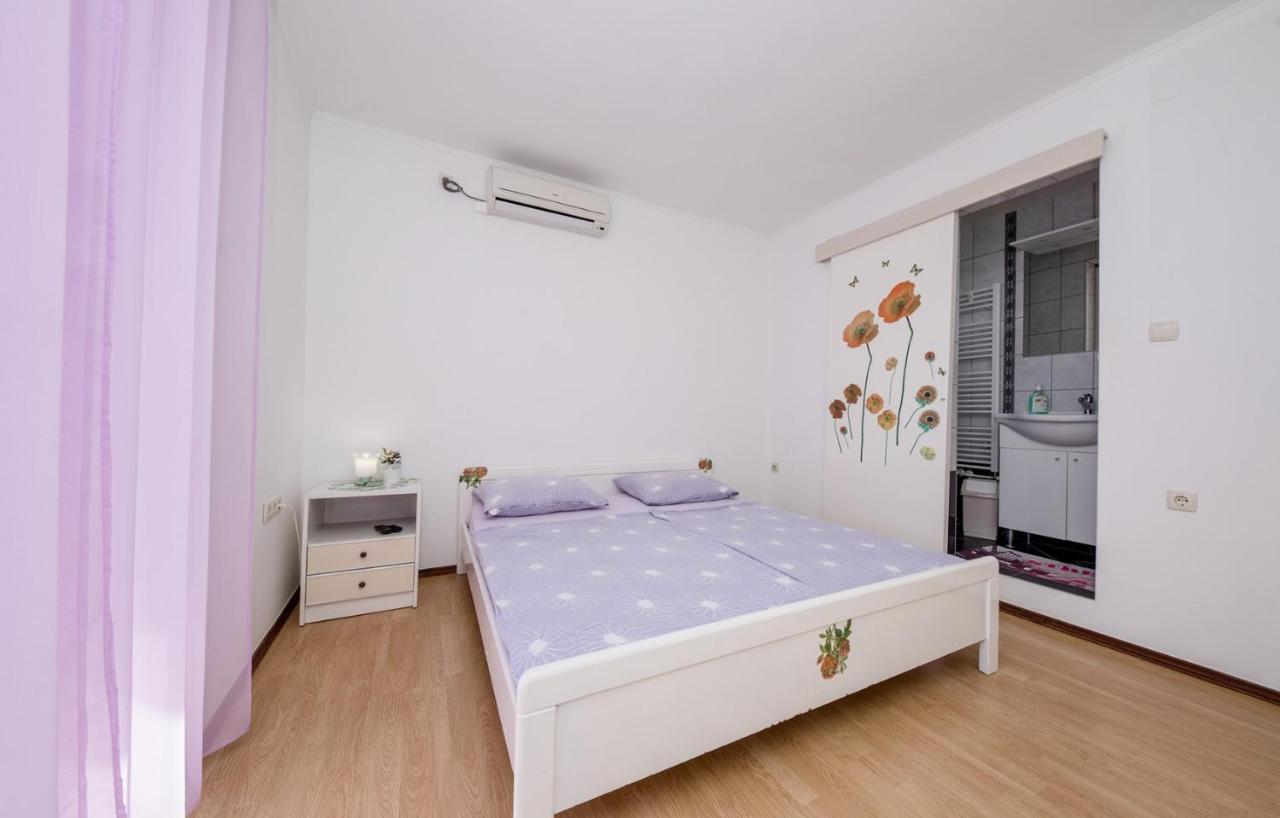 Apartments Makaus Supetarska Draga Luaran gambar