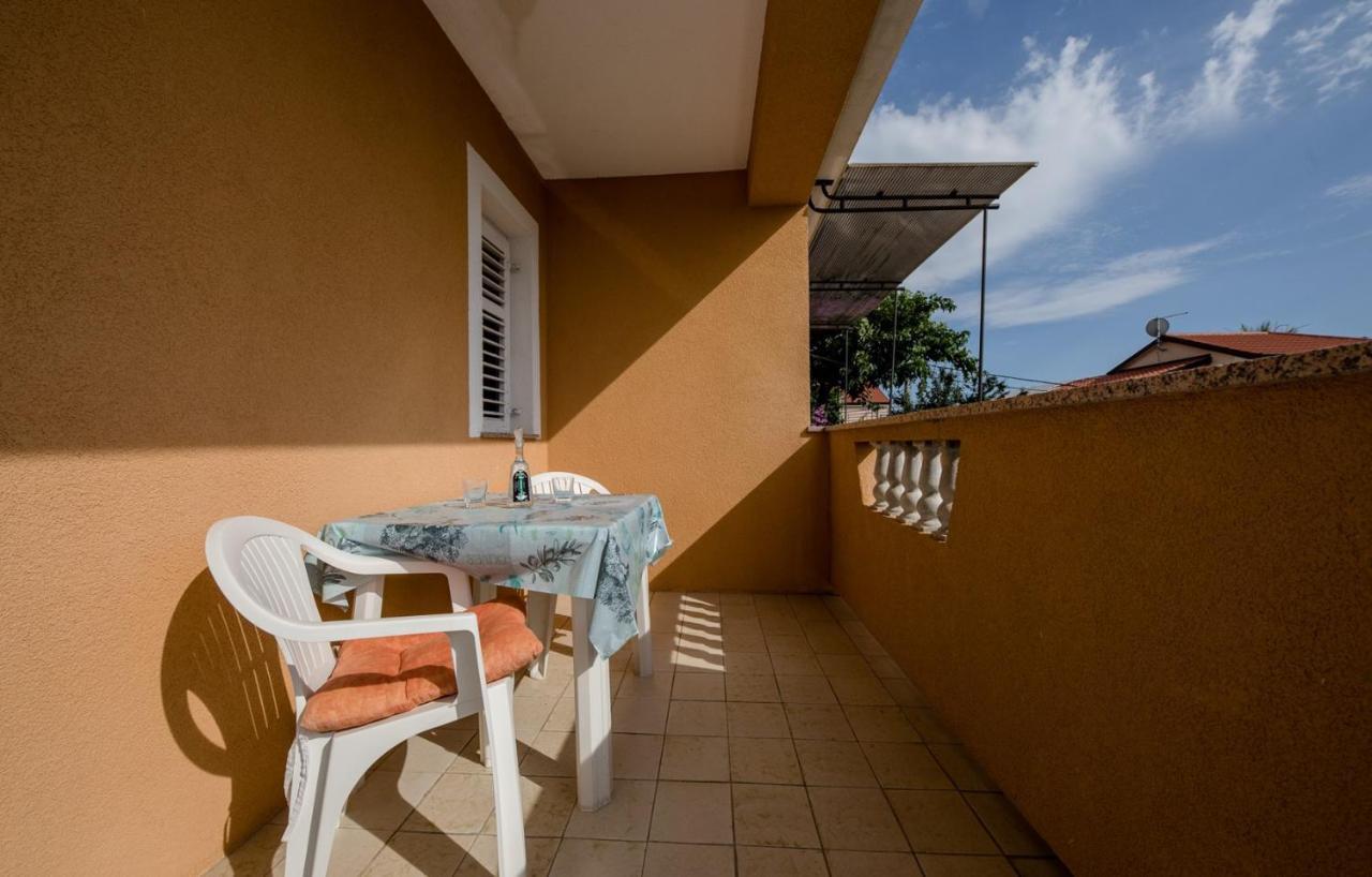 Apartments Makaus Supetarska Draga Luaran gambar